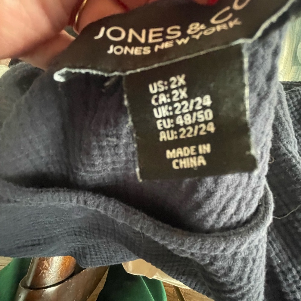 Navy Jones & Co by Jones New York Shirt 2X - Picture 6 of 8